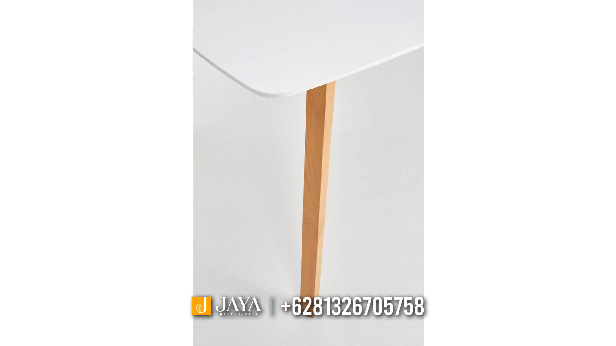 Meja Makan Minimalis Modern Queenza White Duco Majestic New Design JM663.2